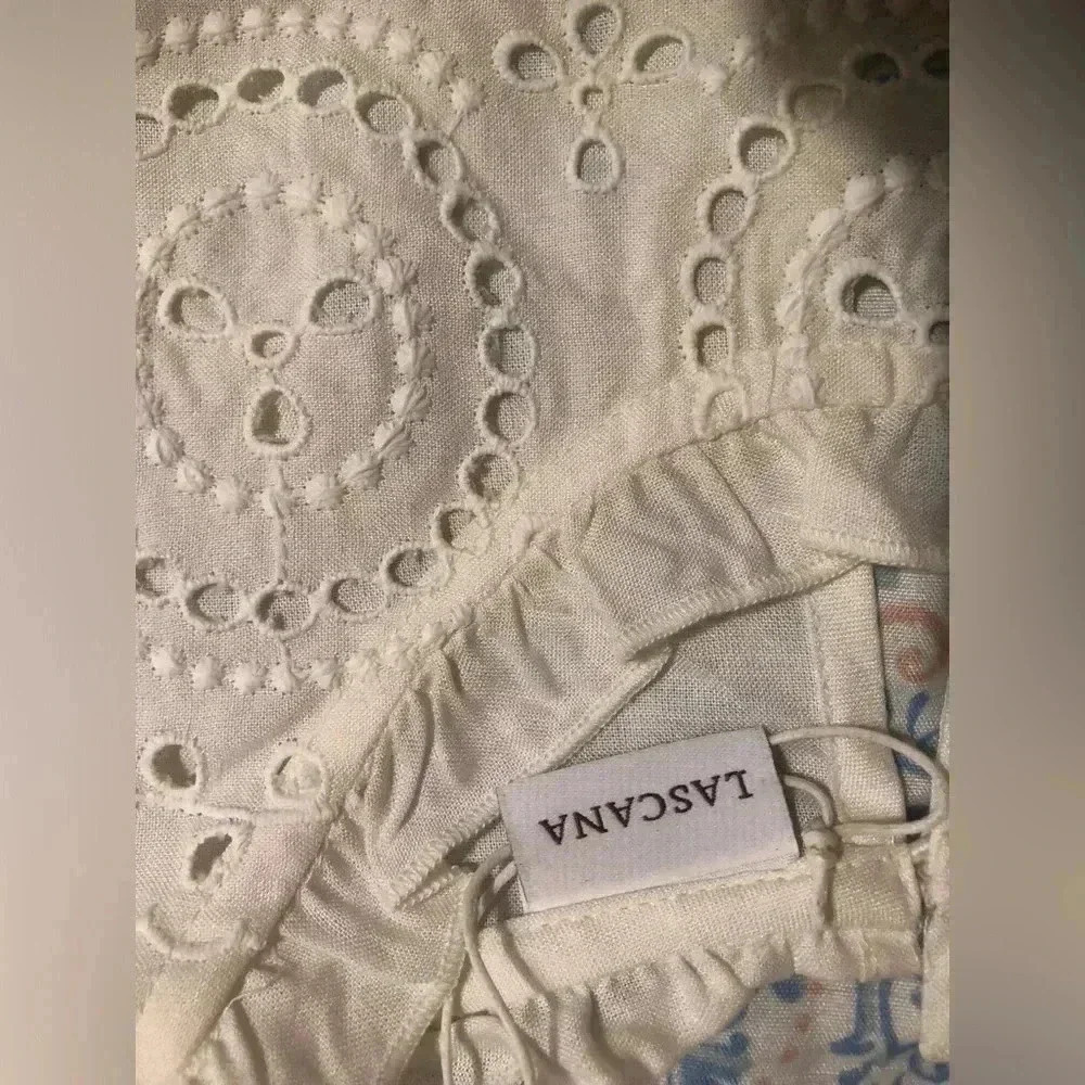 VENUS Lascana Women’s White Eyelet Top size 4 NWOT - Picture 6 of 15
